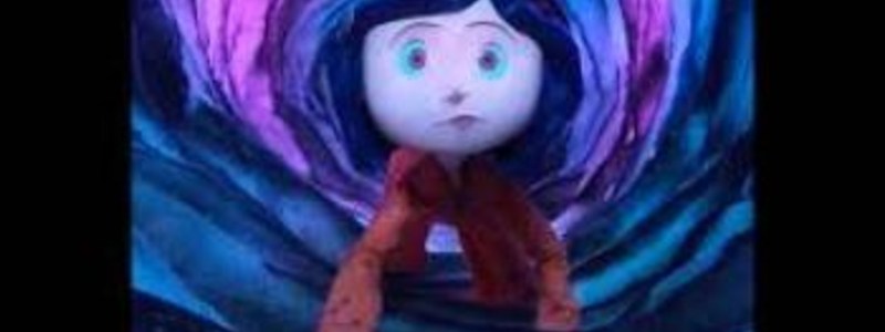 caroline y la puerta secreta