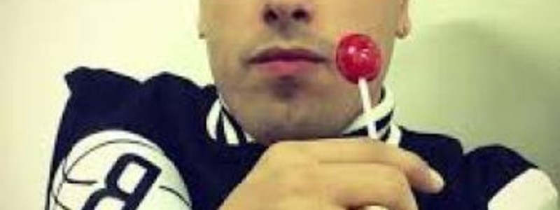 cuantos años tienen os amigos de violetta y otros cantantes