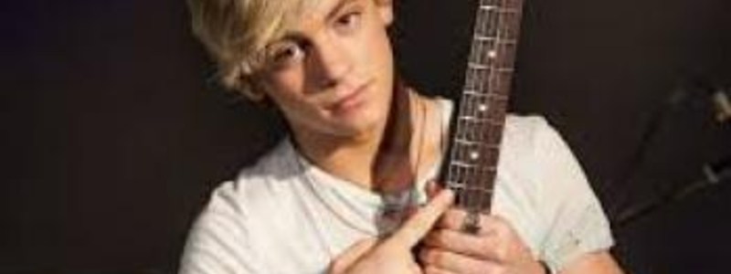 cuanto saves sobre ross lynch?