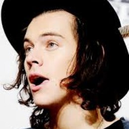 Acualmente cuantos a&ntilde;os tiene?? - Que tanto conoces a Harry Styles