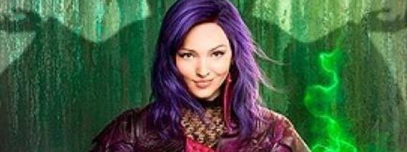 DOVE CAMERON 