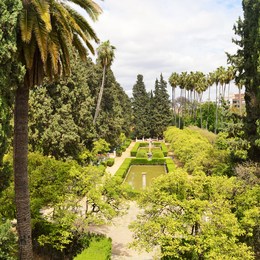 The influences of the Islamic art are... - Islamic art