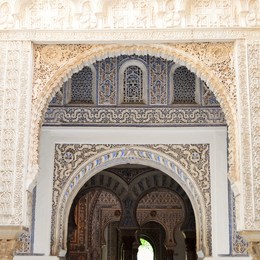 Part of the symbology is related to... - Islamic art