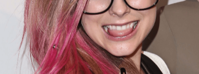 Que sabes sobre Avril Lavigne 