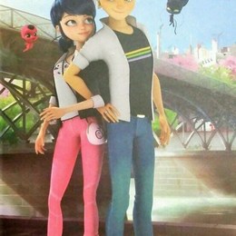 Adrien esta profundamente enamorado de..... - &iquest;Cu&aacute;nto sabes de Miraculous Ladybug?