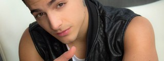 cuanto sabes del regguetonero maluma