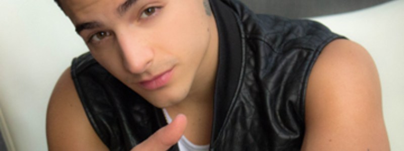 cuanto sabes del regguetonero maluma