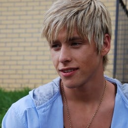 &iquest;Por que Maxxie quiere dejar la escuela? - &iquest;Cuanto sabes de Skins? (Primera generaci&oacute;n)