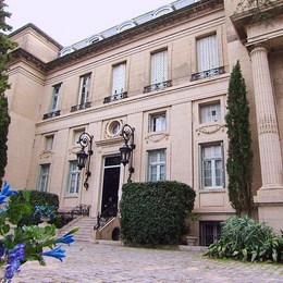 &iquest;Como se llama la mansi&oacute;n donde vive la  se&ntilde;ora Sharon ? - &iquest;Cuantos sabes de soy luna?