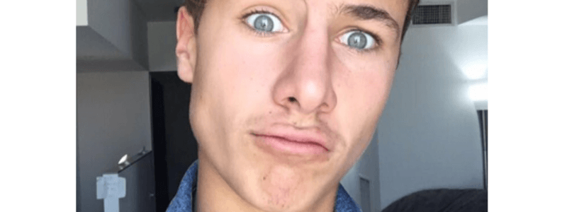 Que ya sabes de Juanpa Zurita 