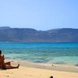 Que aguas ba&ntilde;an la isla de Lanzarote? - Cuanto sabes sobre Lanzarote