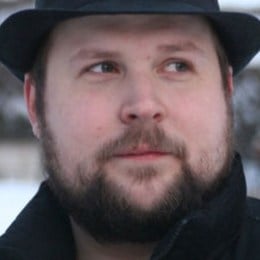 &iquest;Como es el nombre real de su creador? - &iquest;Eres un pro del Minecraft?