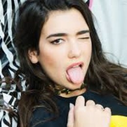 En que pais vive Dua Lipa - Cuanto sabes de Dua Lipa