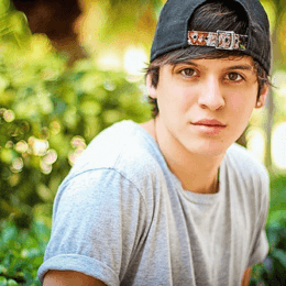 &iquest;Cual es el nombre completo de Chris? - &iquest;Cuanto sabes de CNCO?