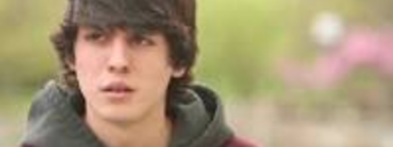 Cuanto conoces a Christopher V&eacute;lez?