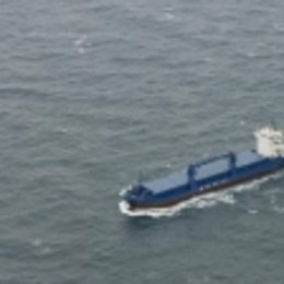 How many times is a vessel engine more powerful compared with a car engine? - &iquest;How much do you really know about shipping industry? 