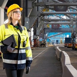 How many people work as seafarers in the world? - &iquest;How much do you really know about shipping industry? 