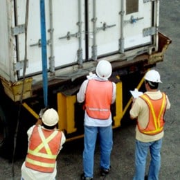 How many shipping containers are inspected every year? - &iquest;How much do you really know about shipping industry? 