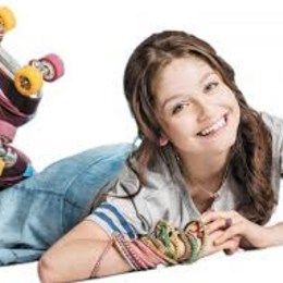 Cuantos a&ntilde;os tiene Karol? - Cuantos sabes de Karol Sevilla: