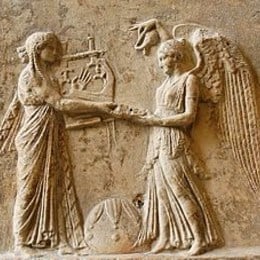 En su origen, la literatura era oral y se transmit&iacute;a de generaci&oacute;n en generaci&oacute;n - Literatura Antigua: Repaso