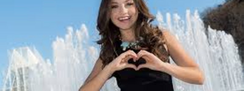 cuanto conoces a karol sevilla?