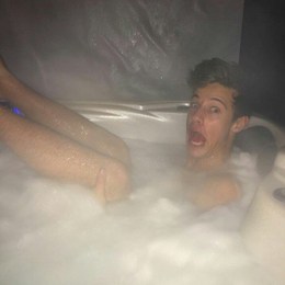 &Eacute;l es "shippeado" con Nash Grier con el nombre "Cash"
&iquest;Cierto o falso? - &iquest;Cu&aacute;nto sabes de Cameron Dallas?