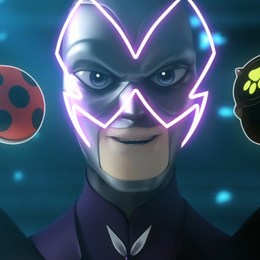 quien crees que es hawk moth   - cuanto sabes de miraculos 