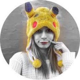 de donde es ella? - Cuanto sabes de Lyna?