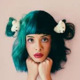  &iquest; Como se llama la cancion donde consideran que Cry Baby murio ? -  &iquest; Que tan fan eres de Melanie Martinez ?