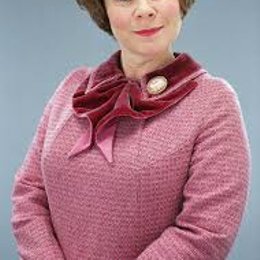 &iquest;como se llamaba la odiosa profesora enviada por el ministerio en "Harry Potter y la orden del fenix"? - &iquest;Cuantos sabes sobre el universo de Harry Potter?
