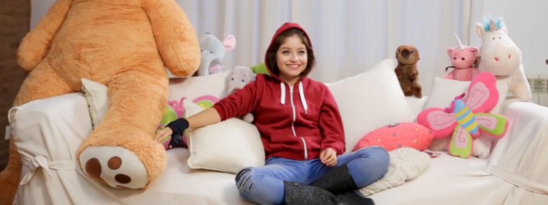 Pregunta2: Cuanto sabes de Karol Sevilla? 