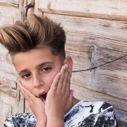 &iquest;Cu&aacute;l es su canci&oacute;n favorita? - &iquest;Cu&aacute;nto conoces a Adexe el de Adexe & Nau? (Este test fue crea