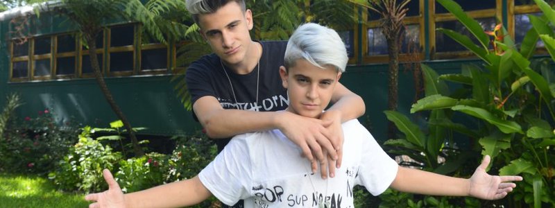 &iquest;Estas obsesionado/a con Adexe & Nau?