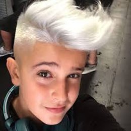 &iquest;Cu&aacute;l es su Canci&oacute;n Favorita? - &iquest;Cu&aacute;nto Conoces A Adexe De Adexe & Nau?10/11/2017.