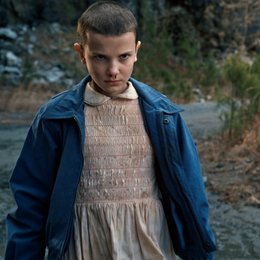 de quien era la ropa que uso once en la casa de mike - cuanto sabes de stranger things 1 y stranger things 2 