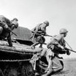 Cual de estos paises nunca estuvo en una guerra de militares de  esta epoca? - Cuanto sabes de tu planeta