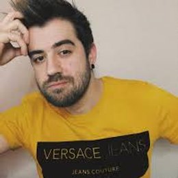 Hace cr&iacute;ticas sobre videos  - Cu&aacute;nto sabes de auron play