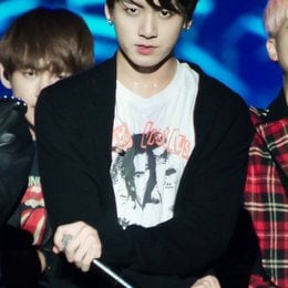 Con cu&aacute;les de estos FAMOSOS NO han colaborado - Cuando sabes sobre BTS? (2019)