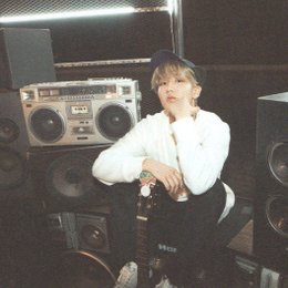 lee know fue bailar&iacute;n de apoyo de... - &iquest;cuanto conoces a stray kids?