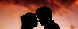 Uxia te dice quien es tu pareja ideal