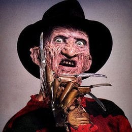 freddy krueger con quie rapio por el amor de momo - cuanto sabes de yolo aventuras