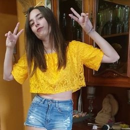 cuando es su cumplea&ntilde;os  - Cuanto sabes de Evelyn Vallejos?