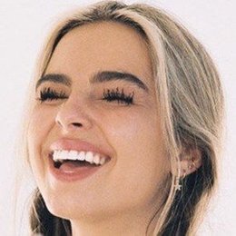 &iquest;Cuantos a&ntilde;os tiene? - Addison Easterling