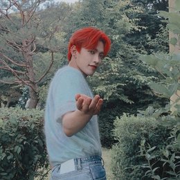 &iquest;Y &eacute;l?  - &iquest;Reconoces a los miembros de ATEEZ? 