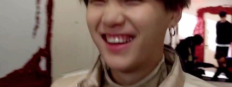  podes hacer hijitasos con  yoongi de bts 