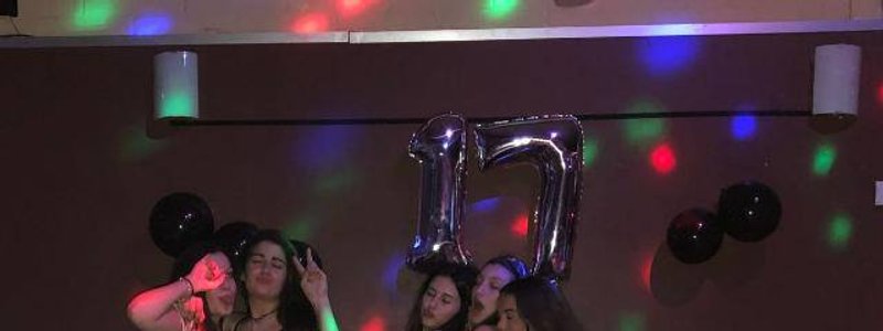 ¿Con quién te sientes identificad@?: Sandra, Ana Márquez, Ana Hidalgo, Silvia, Alicia, Natalia, Bel
