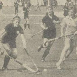 Hace muchos a&ntilde;os... El corto se servia con la mano? - Cuanto sabes de hockey?