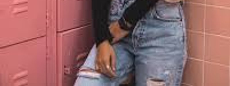 Cuanto sabes de Angie Velasco?