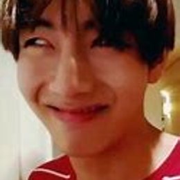 &Eacute;l es muy  - Cuanto sabes de kim taehyung ?