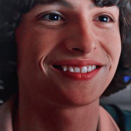 &iquest;Quien le cae mal del grupo a Mike? - Stranger Things